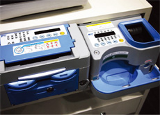 [イメージ]処理速度が速く、業種・業態を選ばず導入が進む日本金銭機械の釣銭機