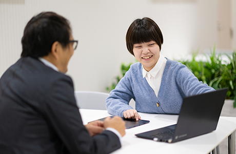 [イメージ] お客様の各拠点を俯瞰して見る”ハブ”的役割