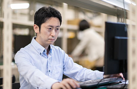 [イメージ] 進化するITとともに、自分も成長できる