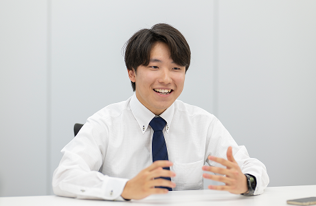 [イメージ] 調査好きが高じてITの世界へ
