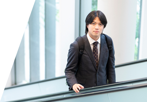 [写真] 社員インタビュー(5)